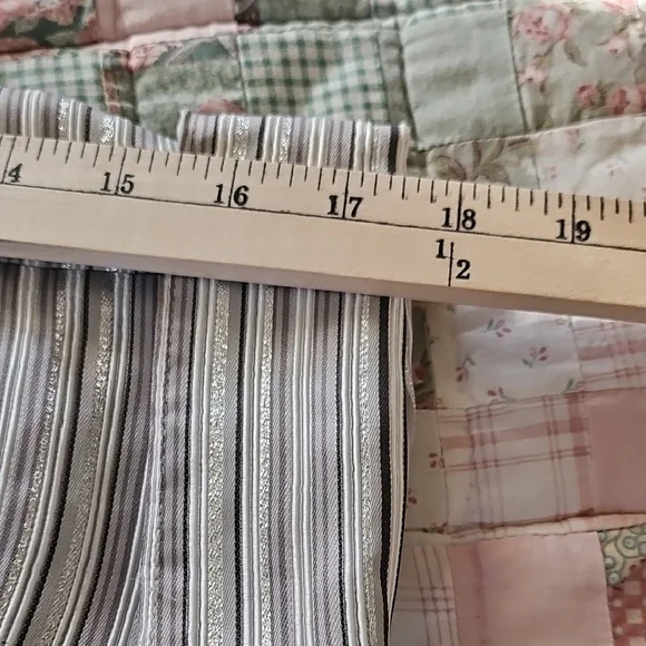 Sandra Darren Gray White Metallic Sheen Stripe Blaze - Picture 8 of 9